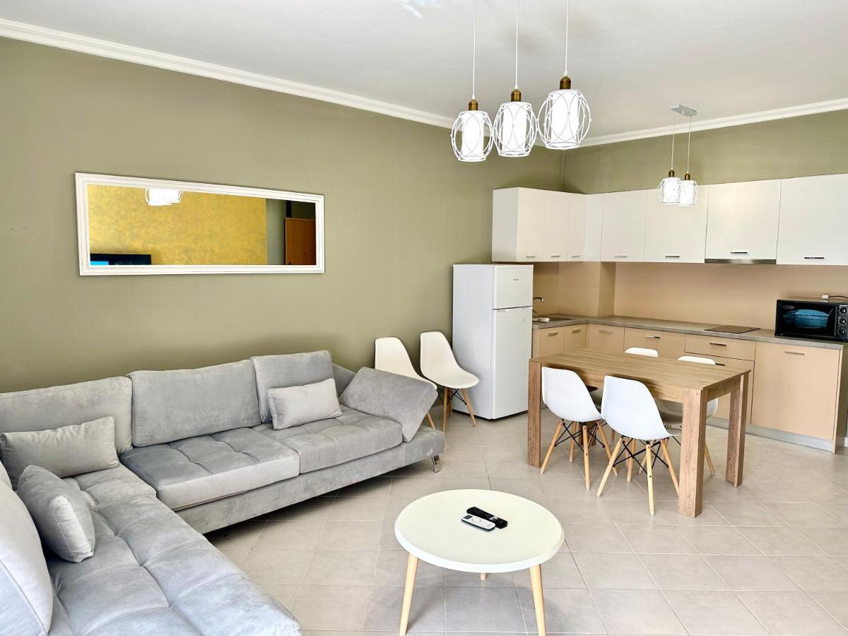 Family Suite Residence Vlorë Екстериор снимка