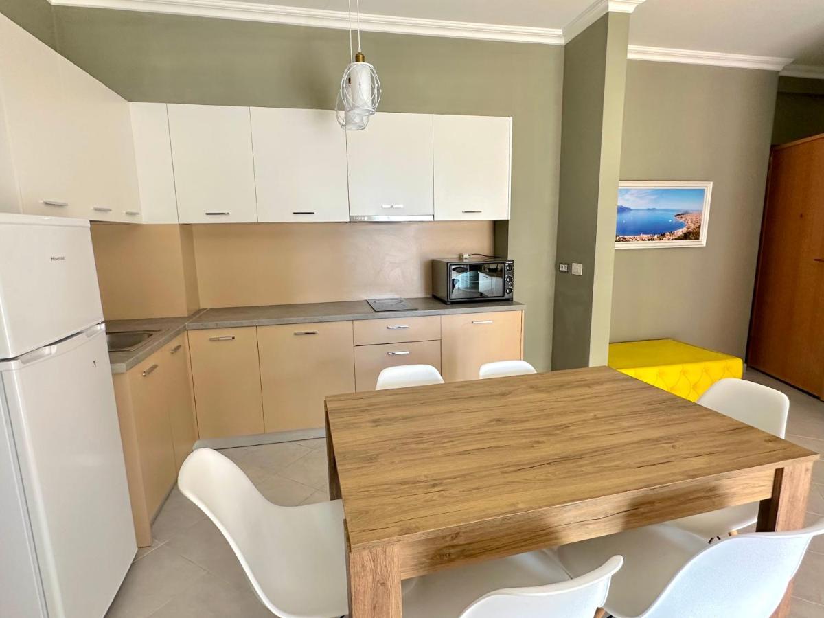 Family Suite Residence Vlorë Екстериор снимка