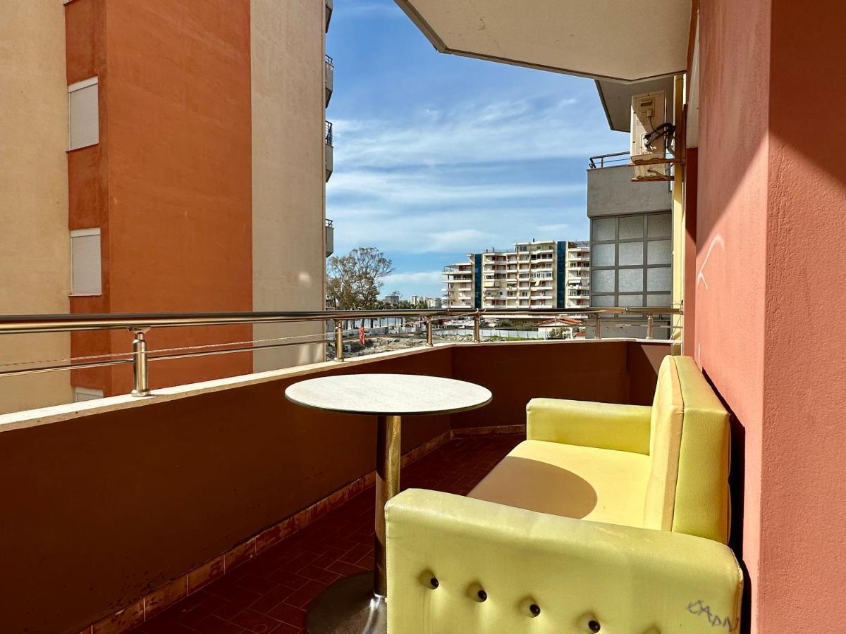 Family Suite Residence Vlorë Екстериор снимка