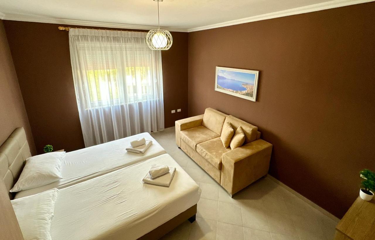Family Suite Residence Vlorë Екстериор снимка