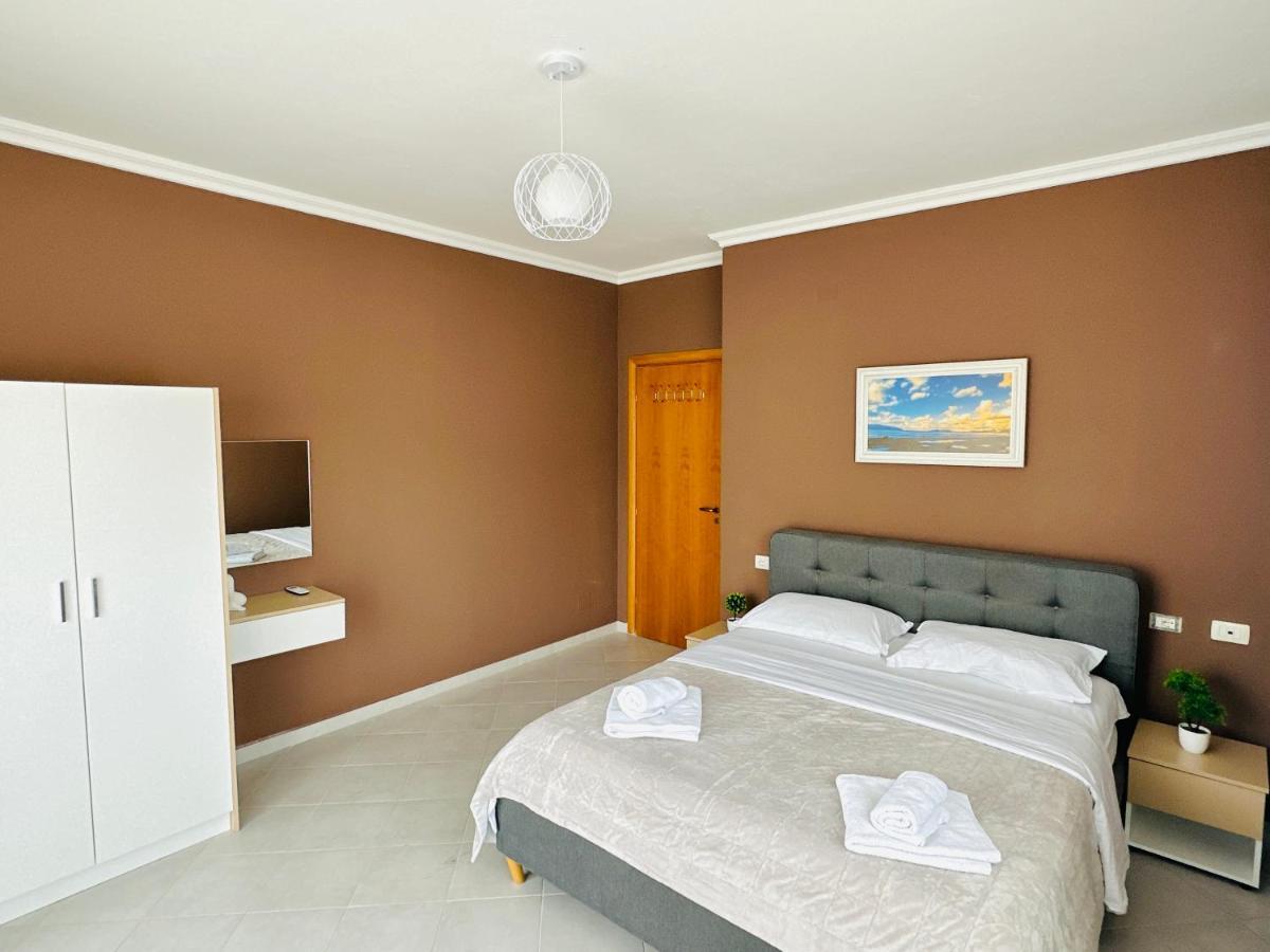 Family Suite Residence Vlorë Екстериор снимка