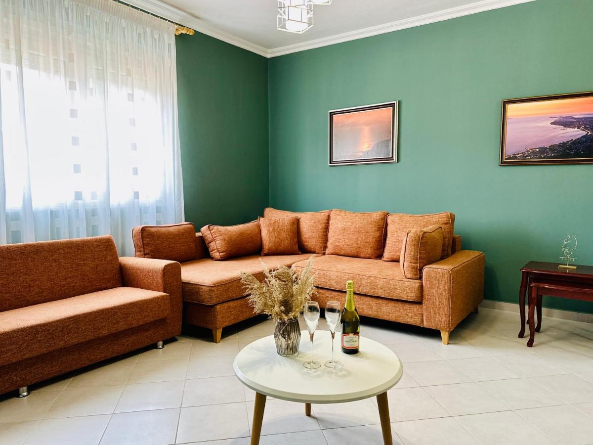 Family Suite Residence Vlorë Екстериор снимка