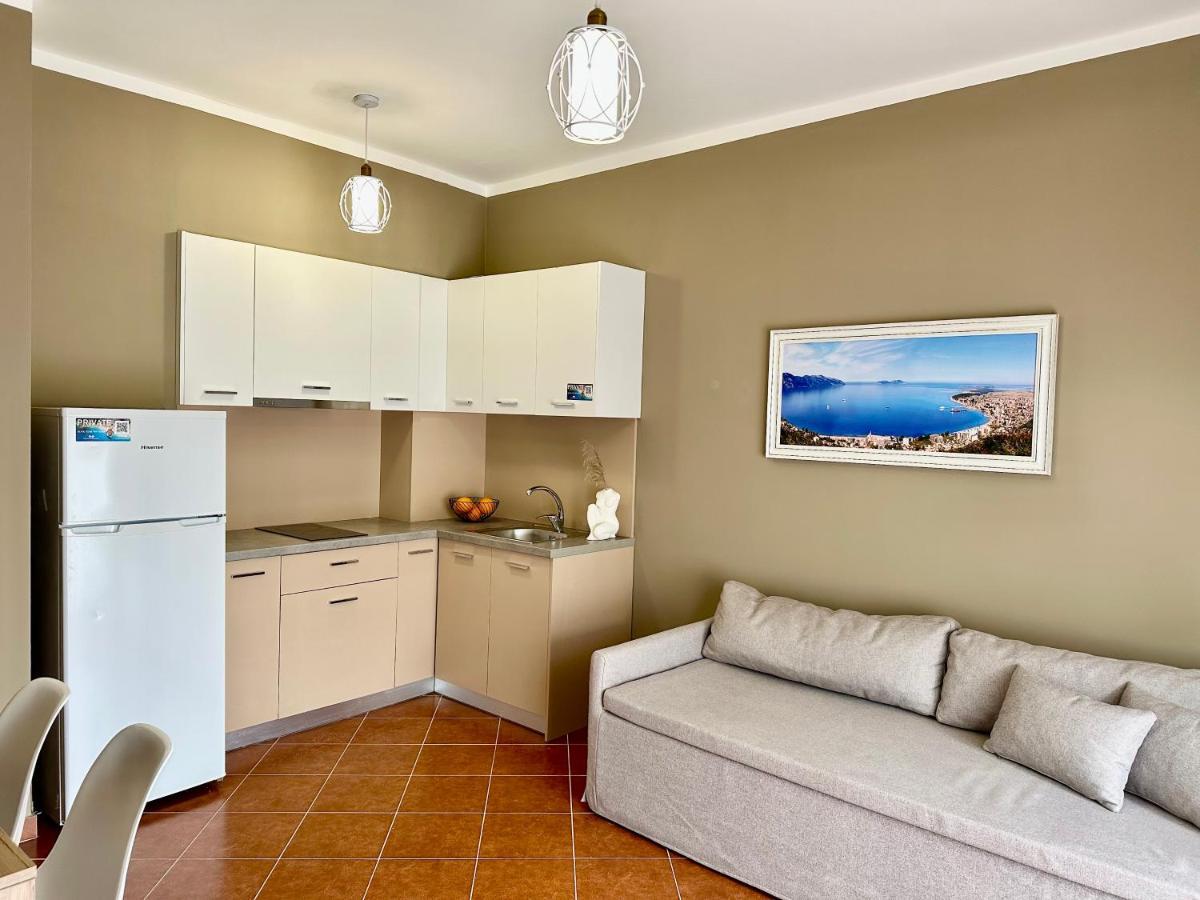 Family Suite Residence Vlorë Екстериор снимка