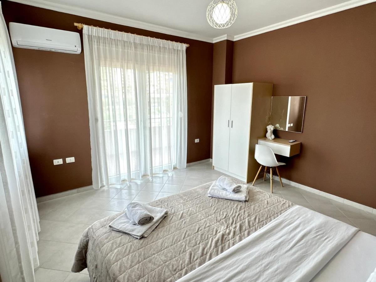 Family Suite Residence Vlorë Екстериор снимка