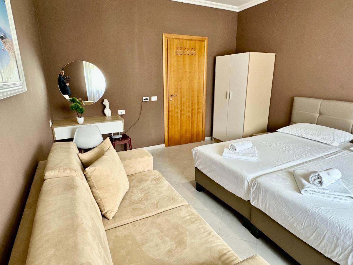Family Suite Residence Vlorë Екстериор снимка