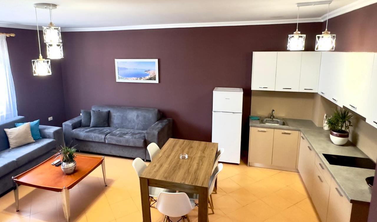 Family Suite Residence Vlorë Екстериор снимка