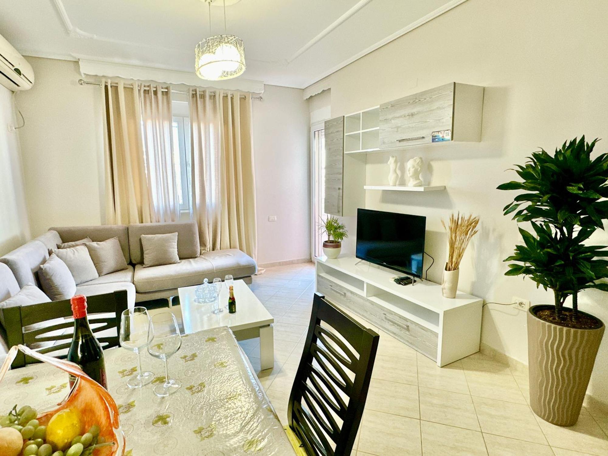 Family Suite Residence Vlorë Екстериор снимка